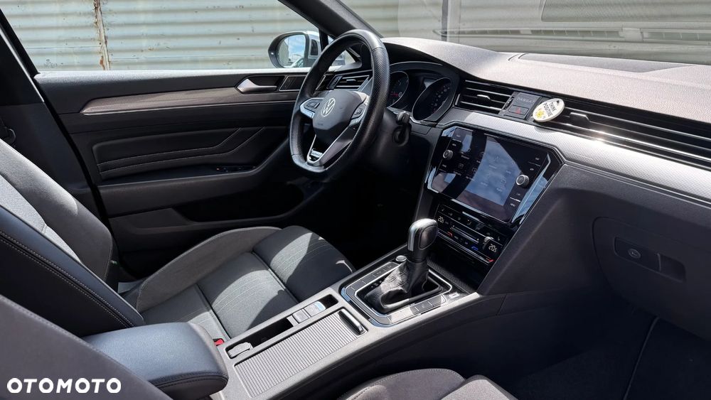Volkswagen Passat Alltrack - 12