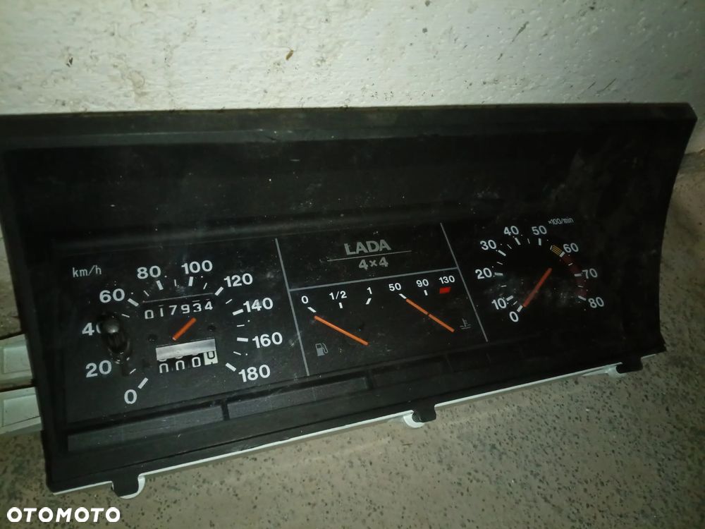 Lada Niva 1.7i - 27