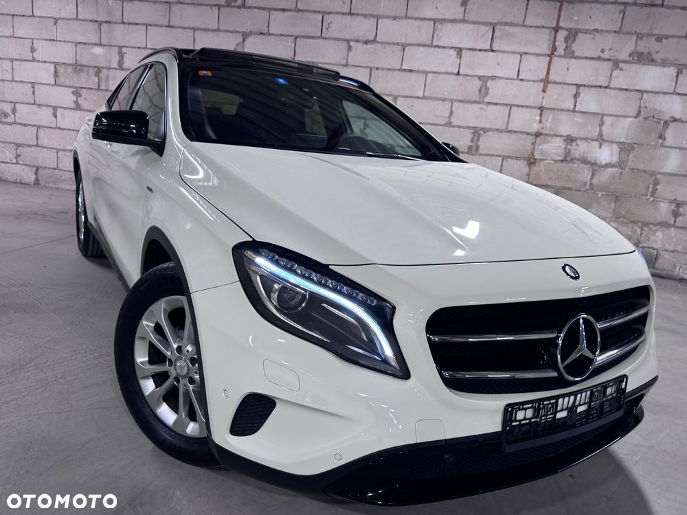 Mercedes-Benz GLA 200 7G-DCT Edition 1 - 7