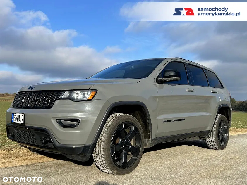 Jeep Grand Cherokee - 17