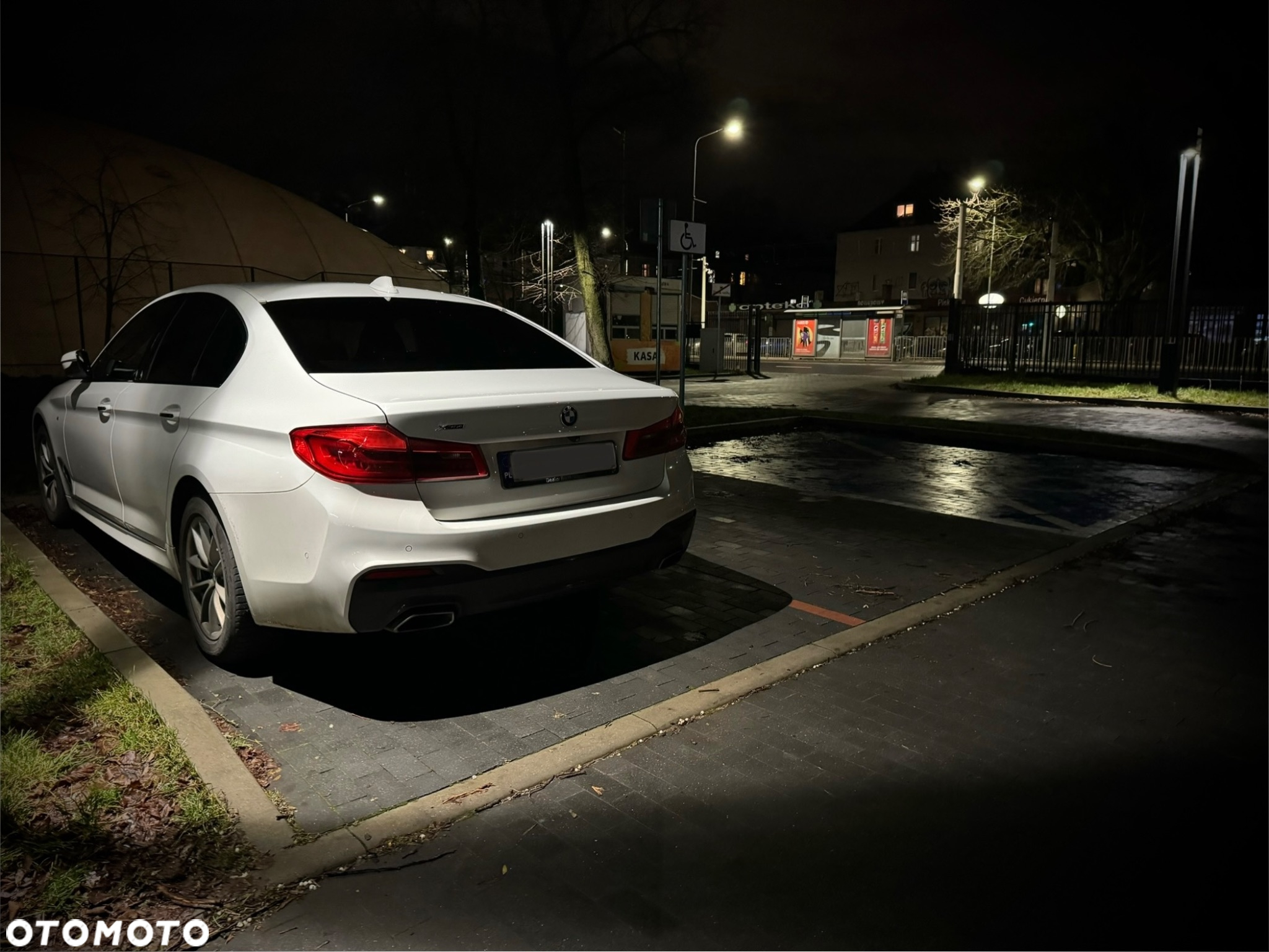 BMW Seria 5 520d M Sport - 2