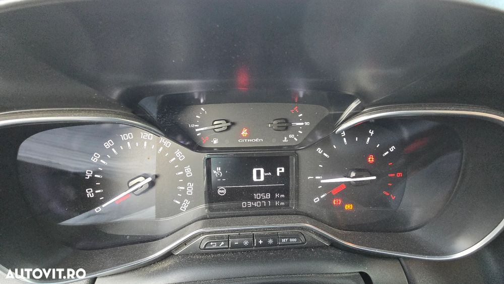 Citroën C3 AIRCROSS 1.2 PureTech S&S EAT6 Shine - 8
