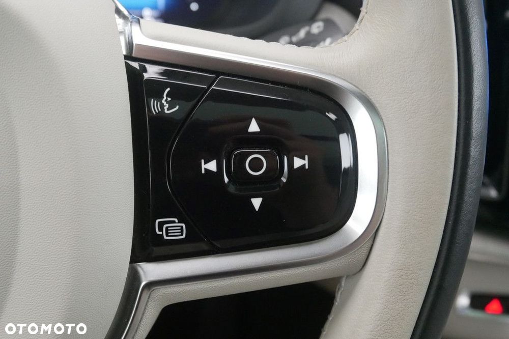 Volvo XC 60 - 29