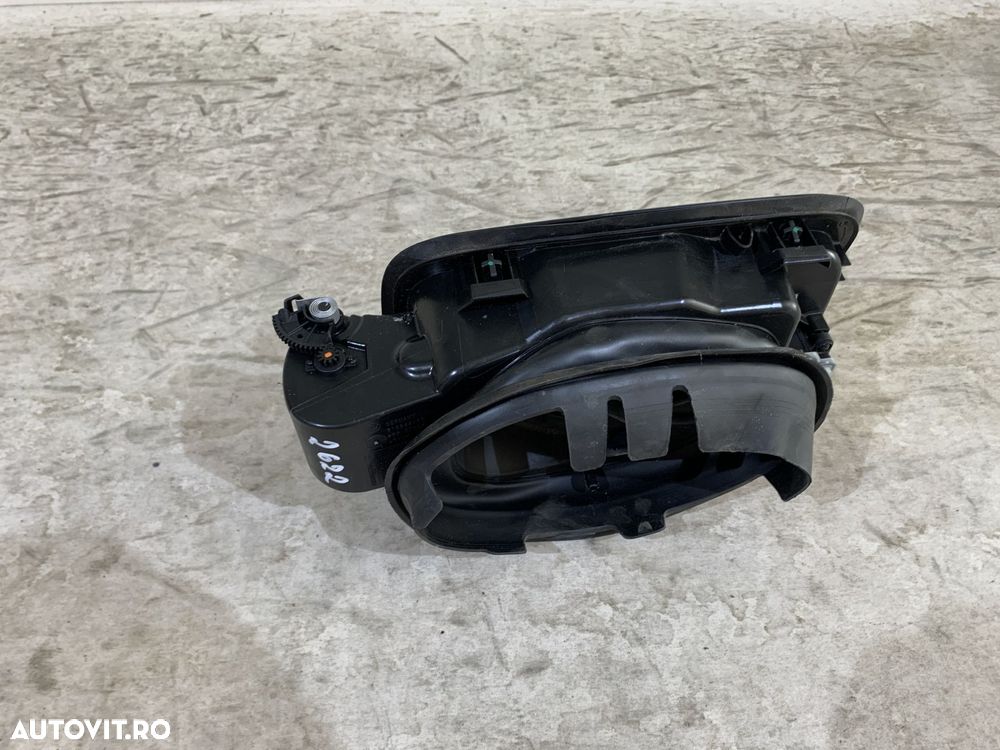 Usita rezervor si Adblue BMW seria 5 G31, 2016, 2017, 2018, 2019, 2020, 2021, 2022, 2023 - 4