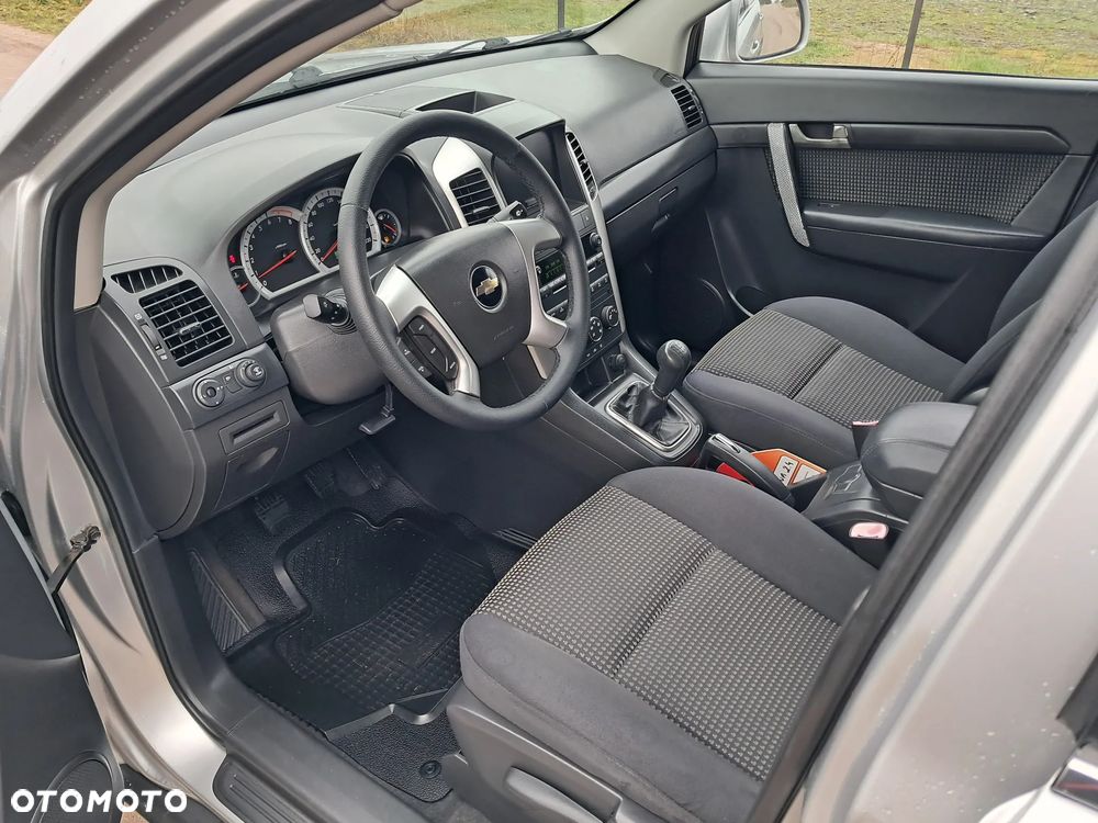 Chevrolet Captiva 2.4 2WD 5 Sitzer LS - 12