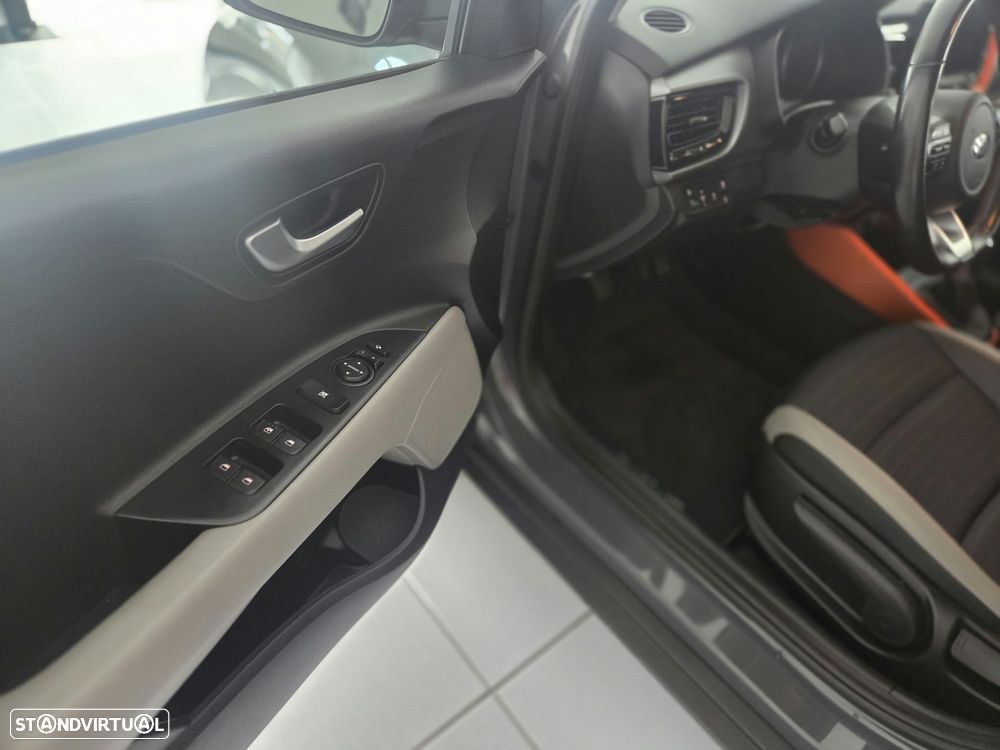 Kia Stonic 1.0 T-GDI 120 Platinum Edition - 19
