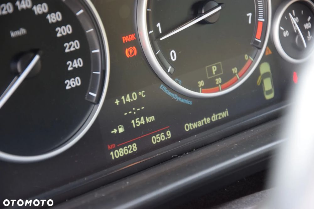BMW Seria 5 535i Sport-Aut - 16