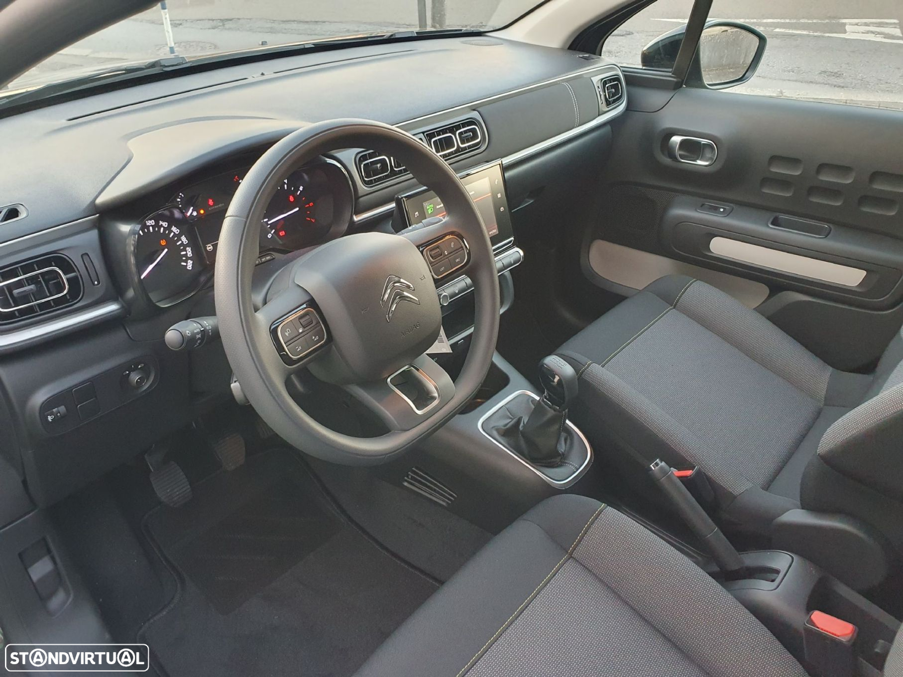 Citroën C3 1.2 PureTech C-Series - 22