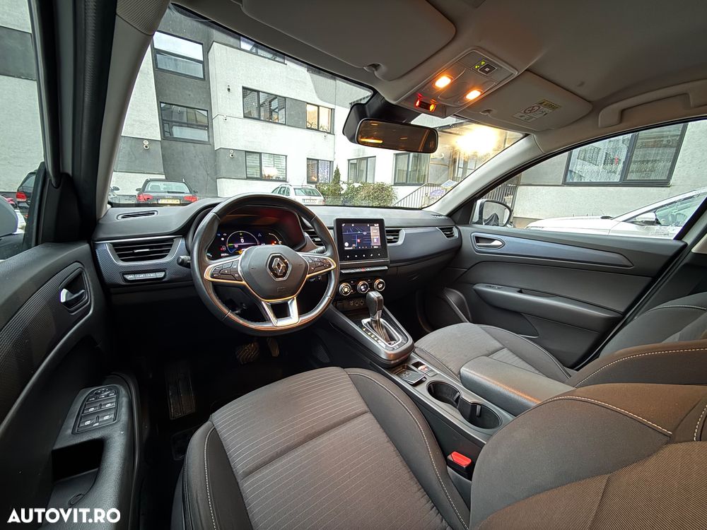 Renault Arkana E-TECH 145 Evolution - 10
