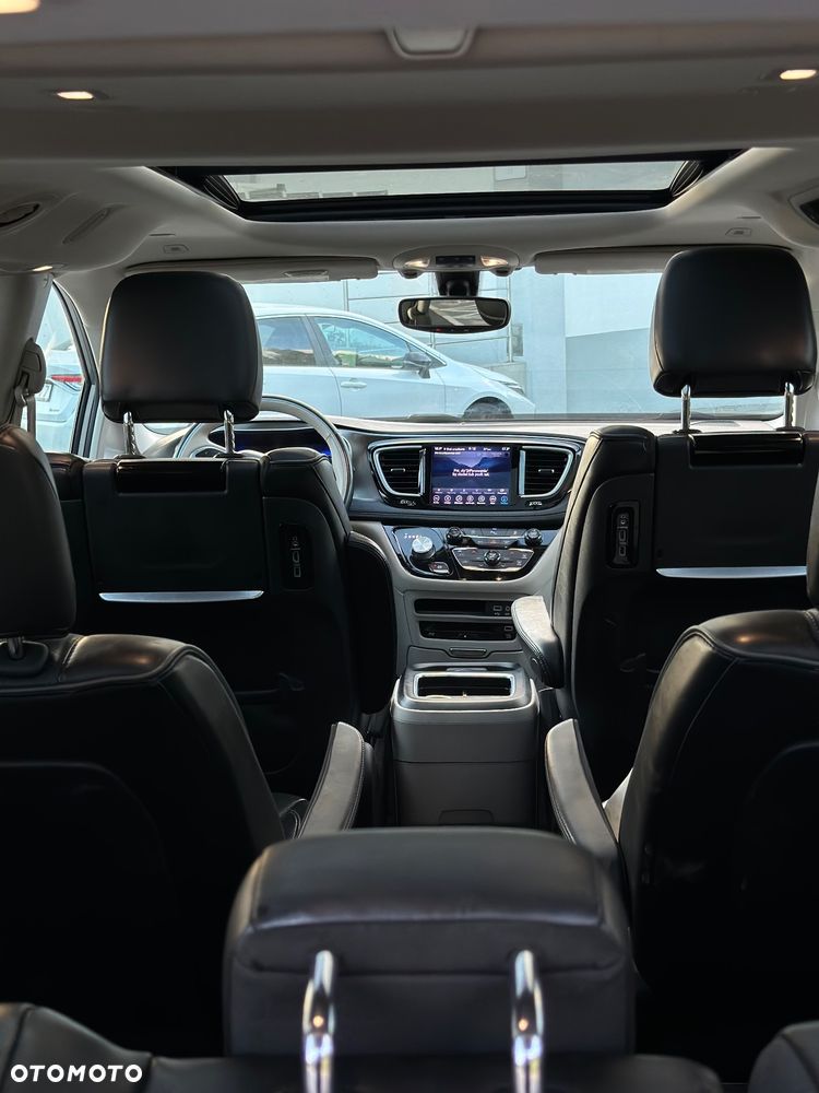 Chrysler Pacifica - 9