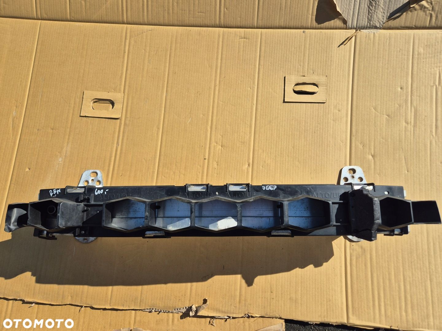 Jeep Renegade belka zderzaka.Absorber.51958577 - 1