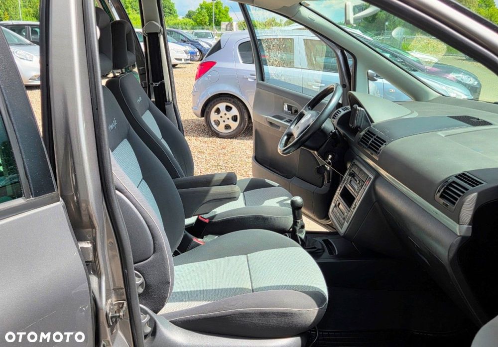 Volkswagen Sharan - 26