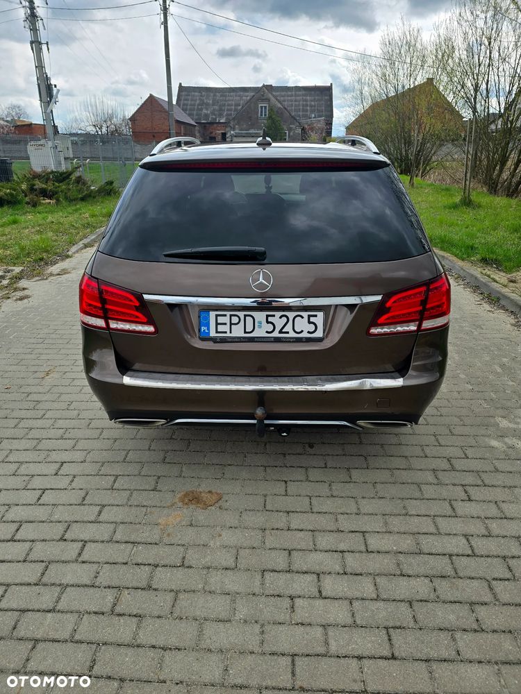 Mercedes-Benz Klasa E 220 BlueTEC 9G-TRONIC Elegance - 5