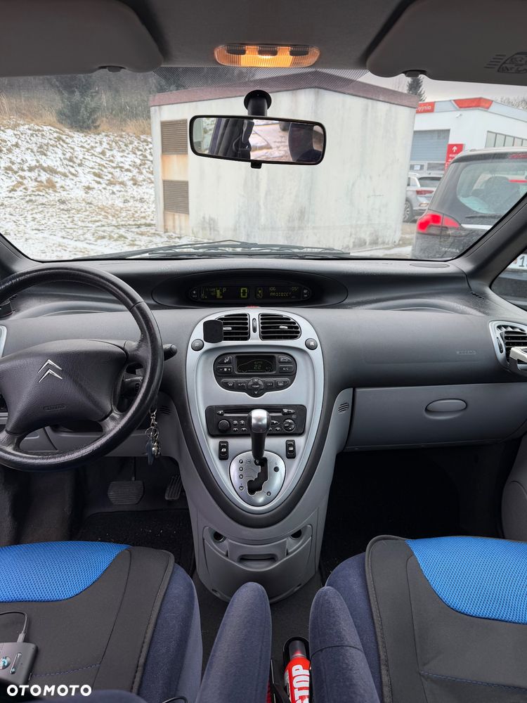 Citroën Xsara Picasso 2.0 16V Exclusive - 11