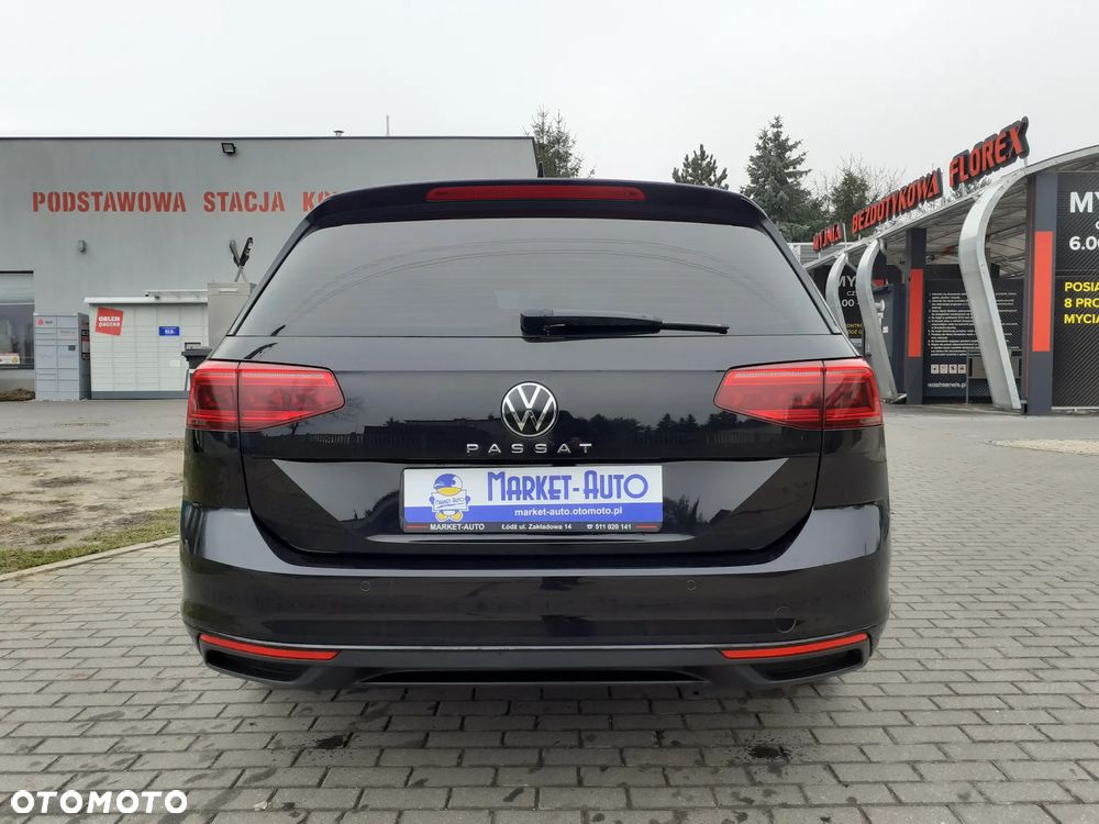 Volkswagen Passat - 4