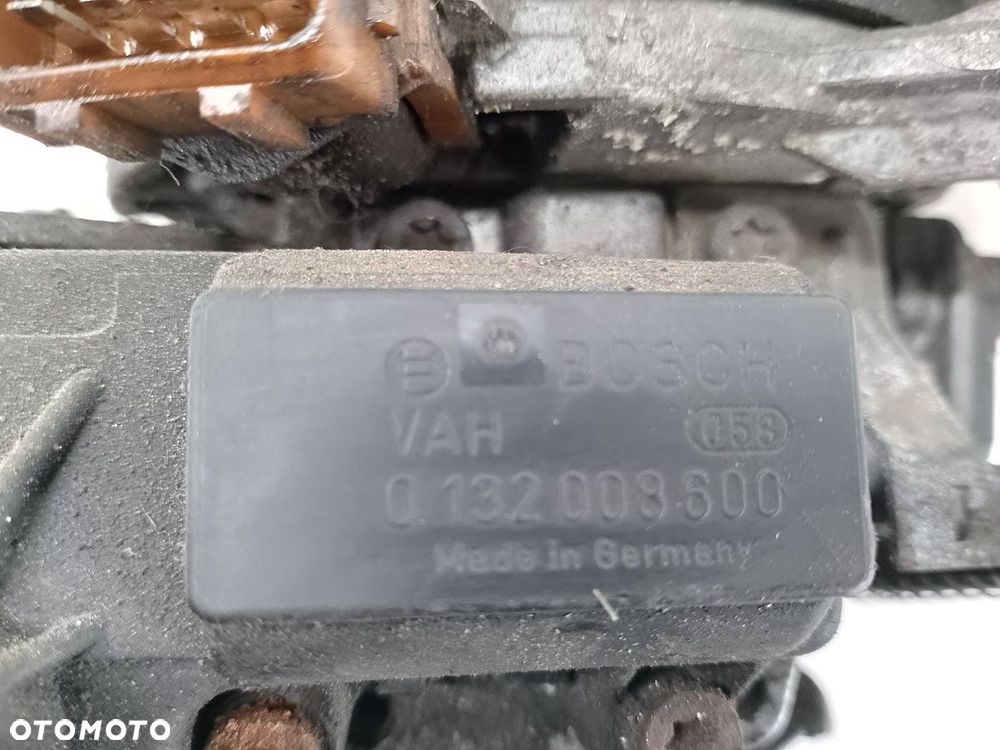 PRZEPUSTNICA AUDI 100 C4 ( 90-94 ) 3435201534 2.0 - 10