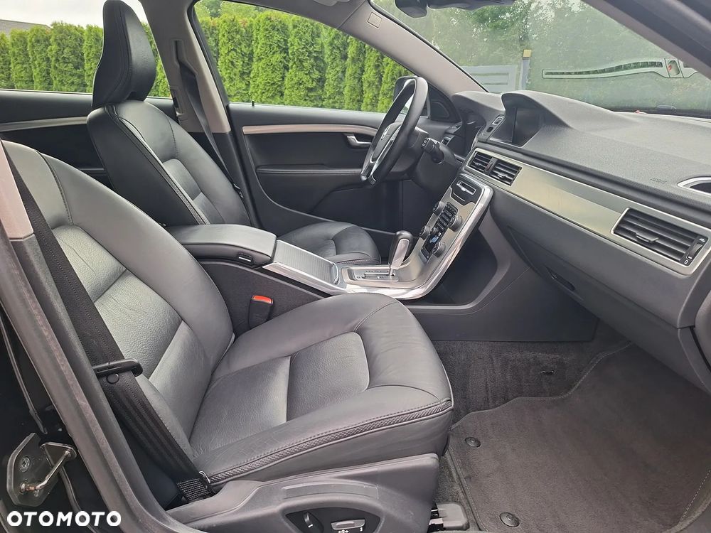 Volvo XC 70 D4 Geartronic Summum - 24