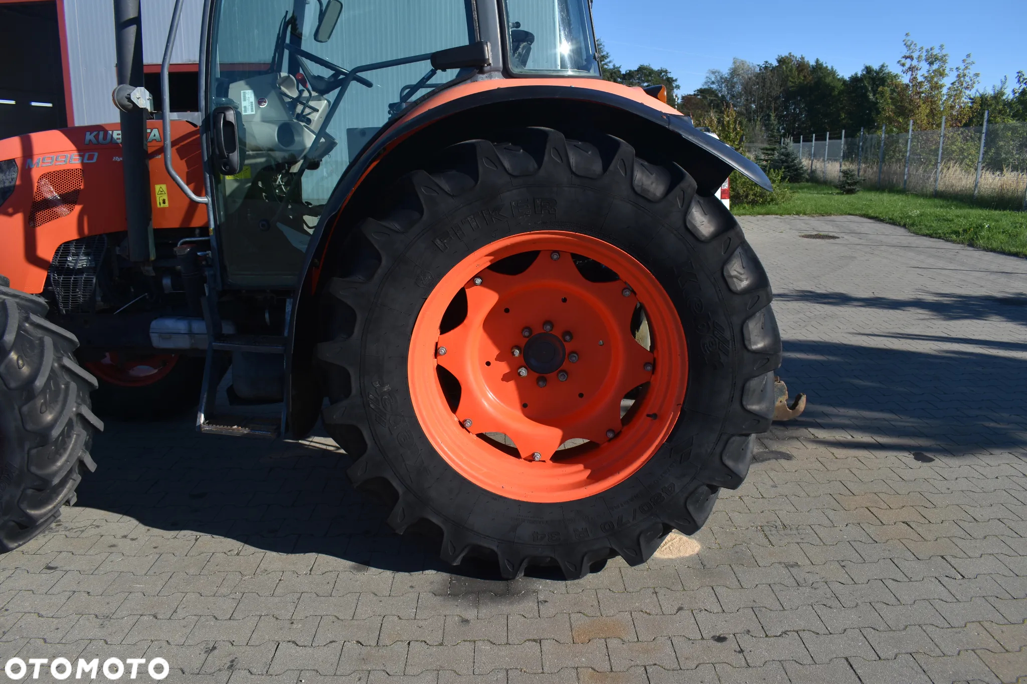 Kubota M9960 - 12