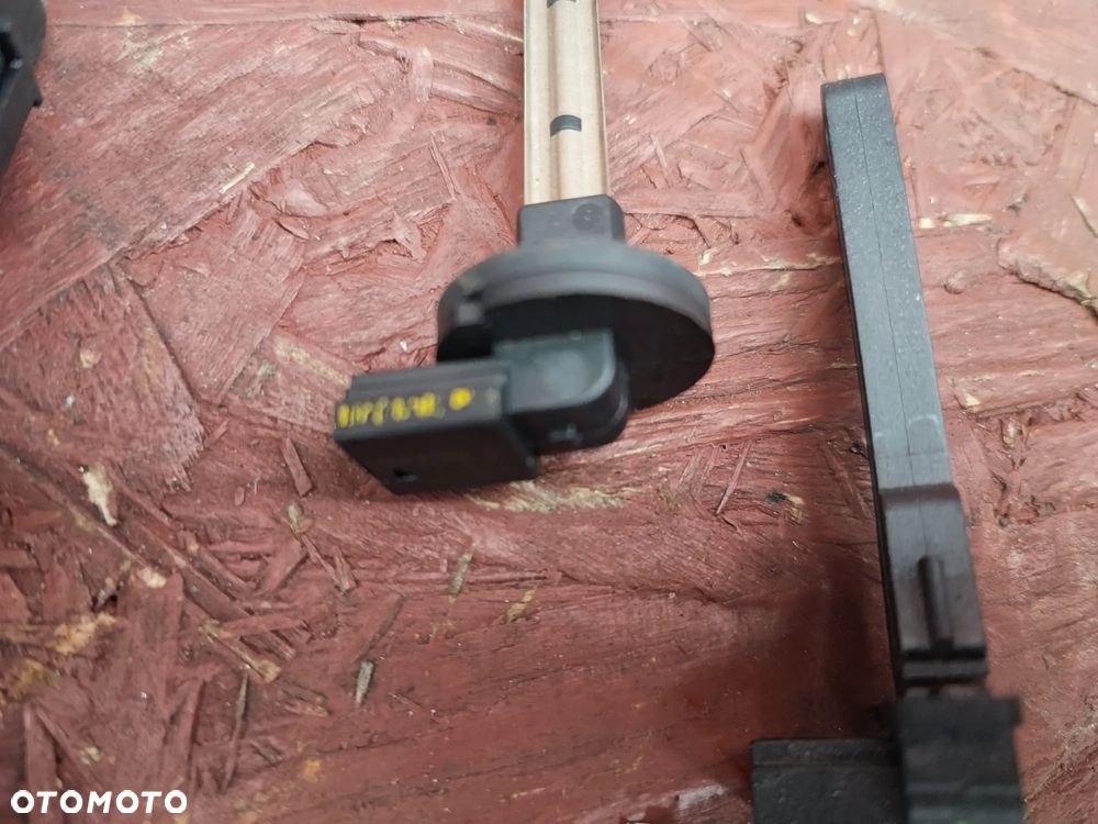 BMW E70 / E70 LCI / E71 / E72 / E81 / E82 / E84 / E85 / E86 / E87 / E87 LCI / E88 / E89 / E90 / E90 LCI / E91 / E91 LCI / E92 / E92 LCI / E93 / E93 LCI / F15 / F16 / F21 / F22 / F25 / F26 / F30 / F31 / F32 / F33 / F34 / F36 / F39 / F80 / F80 LCI / F82 / F83 / F85 / F86 / I01 / I12. ORYGINALNE SILNICZKI REGULACJI KLAP NAGRZEWNICY / CZUJNIKI TEMPERATURY POWIETRZA WEWNĘTRZNEGO. O NR: 9 231 884 / 6 915 391 / 0 151 687 OEM. BARDZO DOBRY STAN TECHNICZNY. - 12