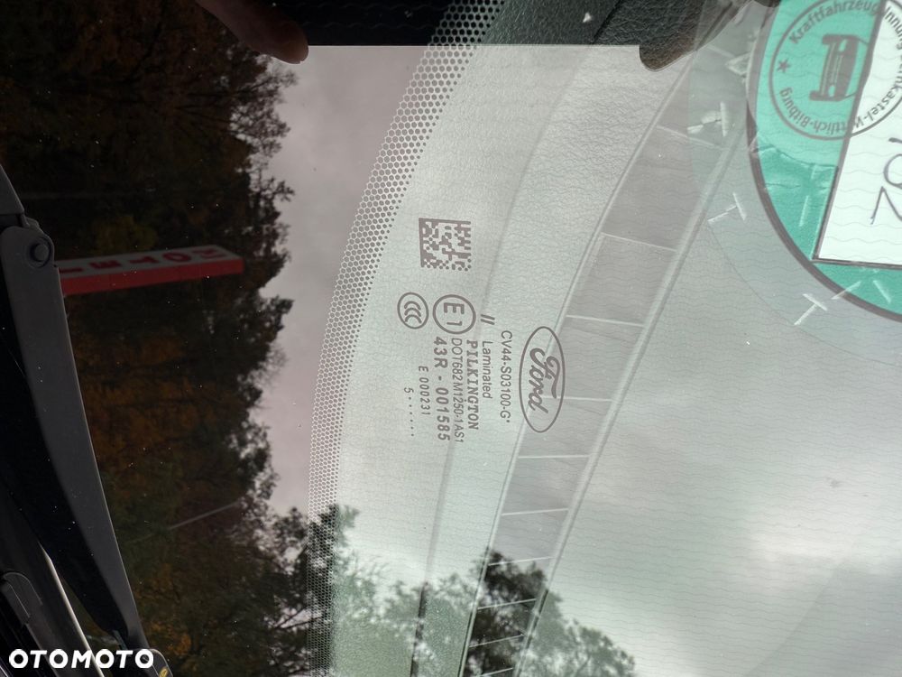 Ford Kuga 1.5 EcoBoost 2x4 Trend - 29