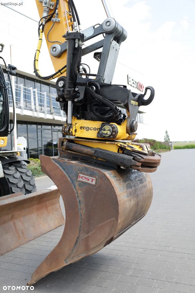 Liebherr A914 Compact - 23