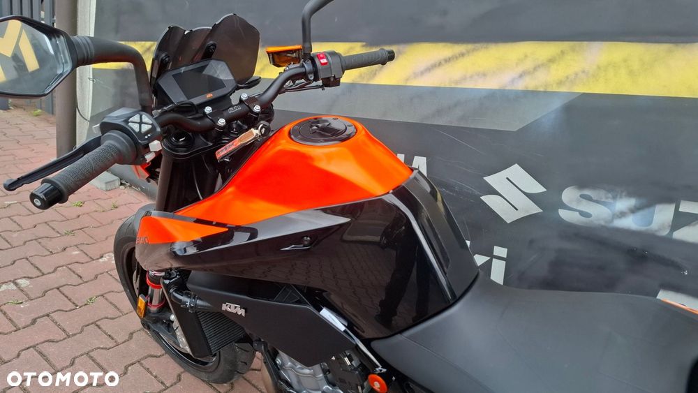 KTM Duke - 17