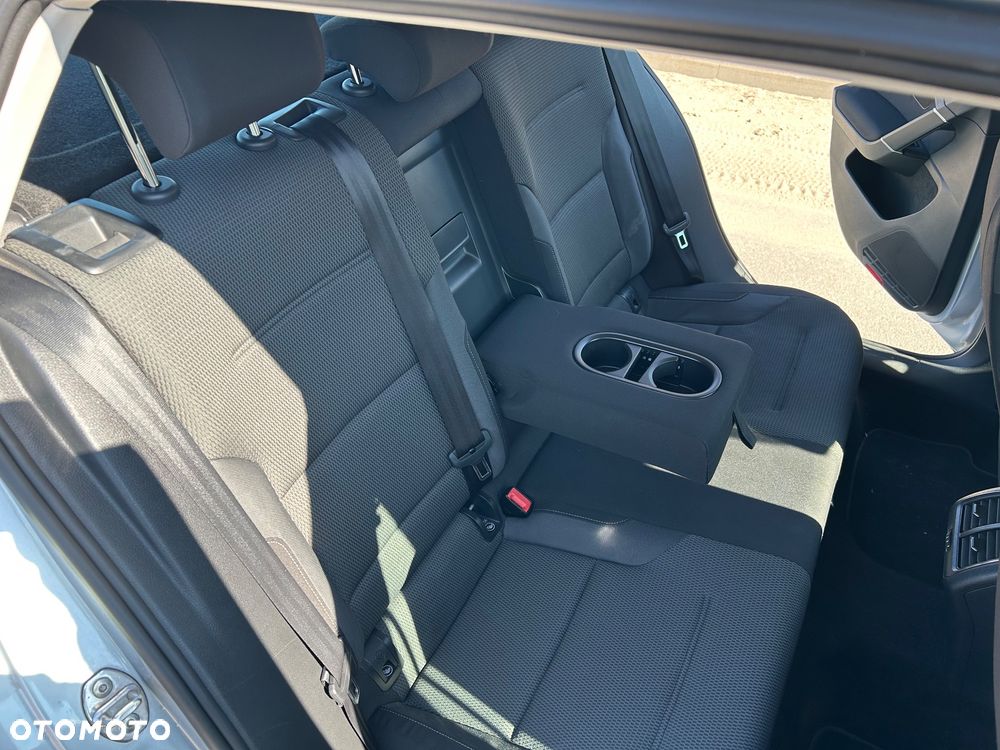 Volkswagen Golf 1.6 TDI BlueMotion Trendline - 28