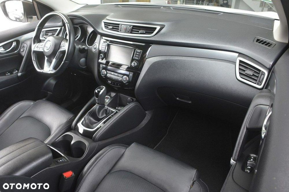 Nissan Qashqai 1.3 DIG-T DCT N-CONNECTA - 19