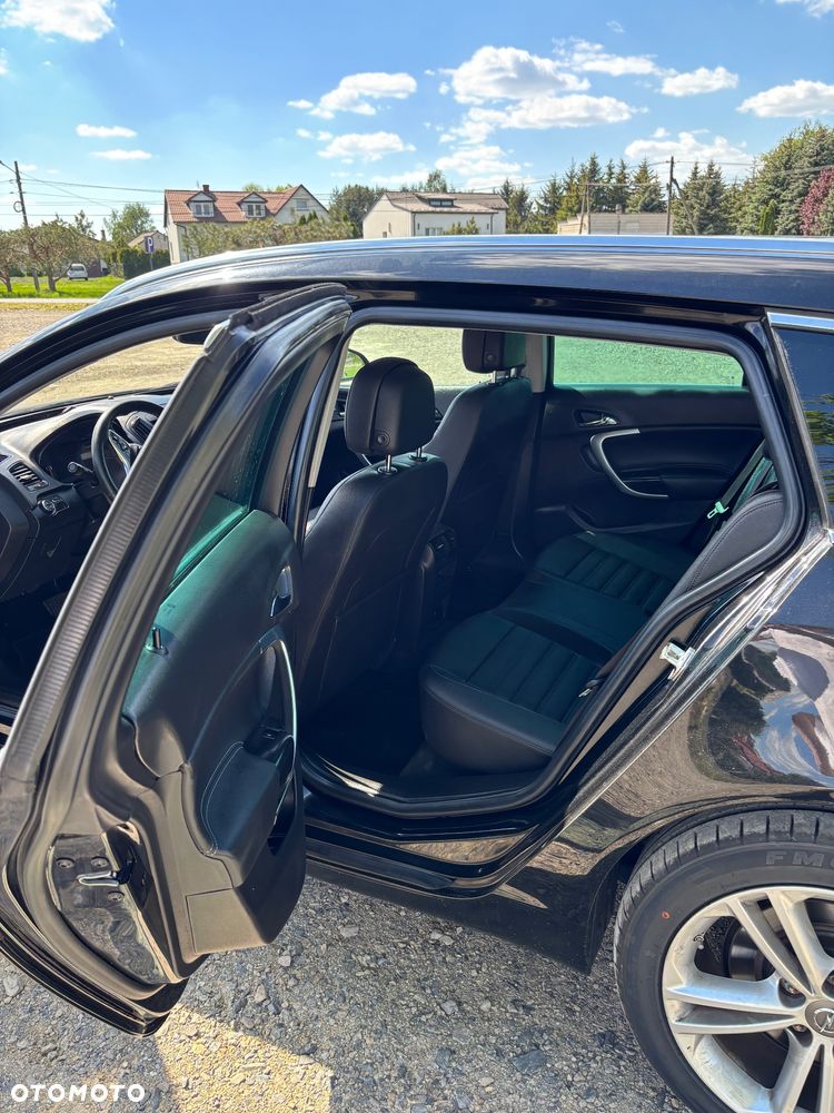 Opel Insignia 2.0 T Cosmo 4x4 EU6 - 16