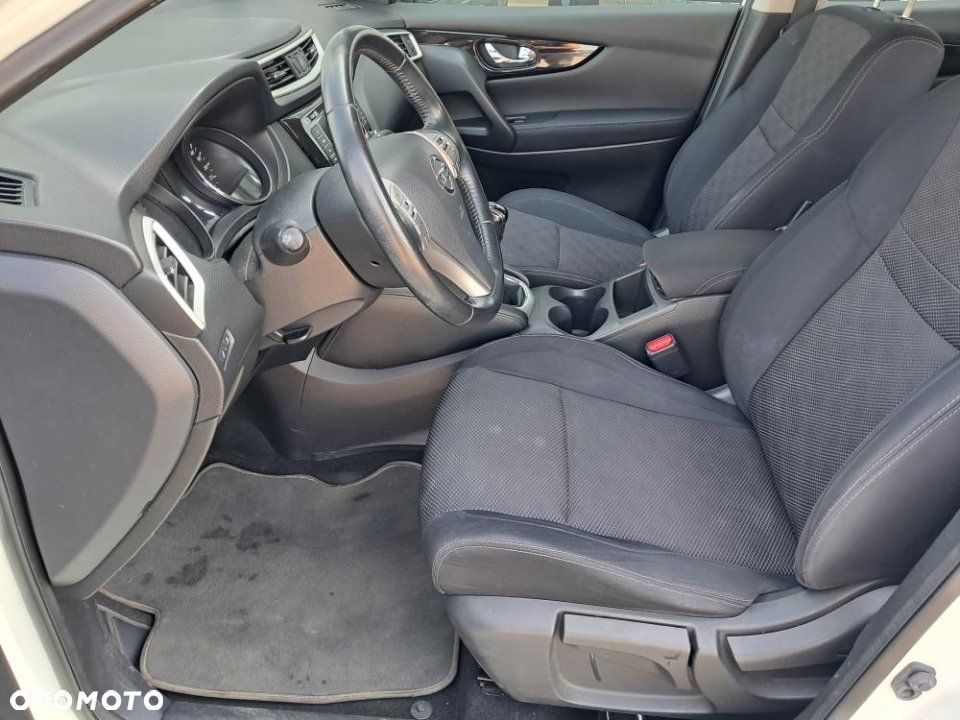 Nissan Qashqai - 15