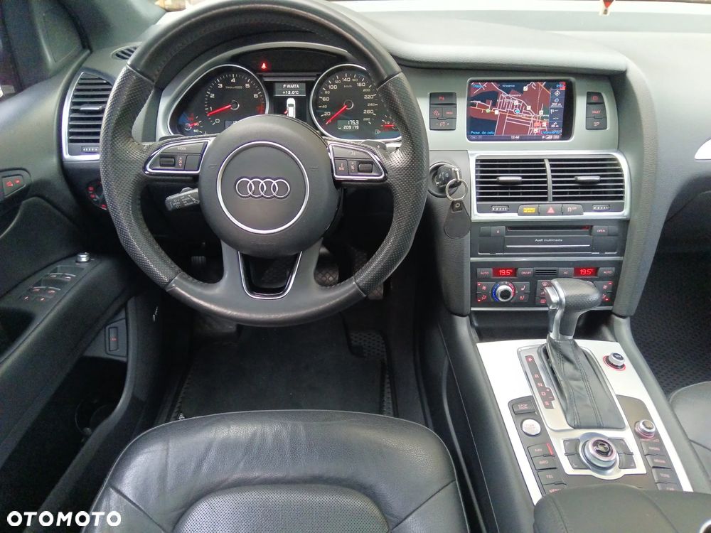 Audi Q7 - 11