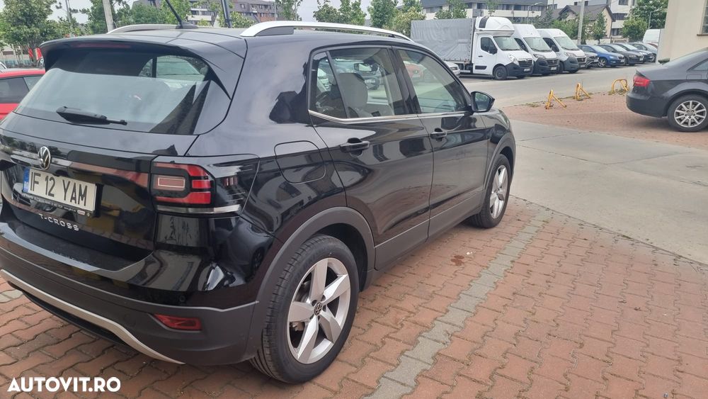 Volkswagen T-Cross - 8