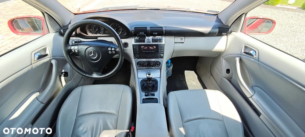 Mercedes-Benz Klasa C 350 - 7