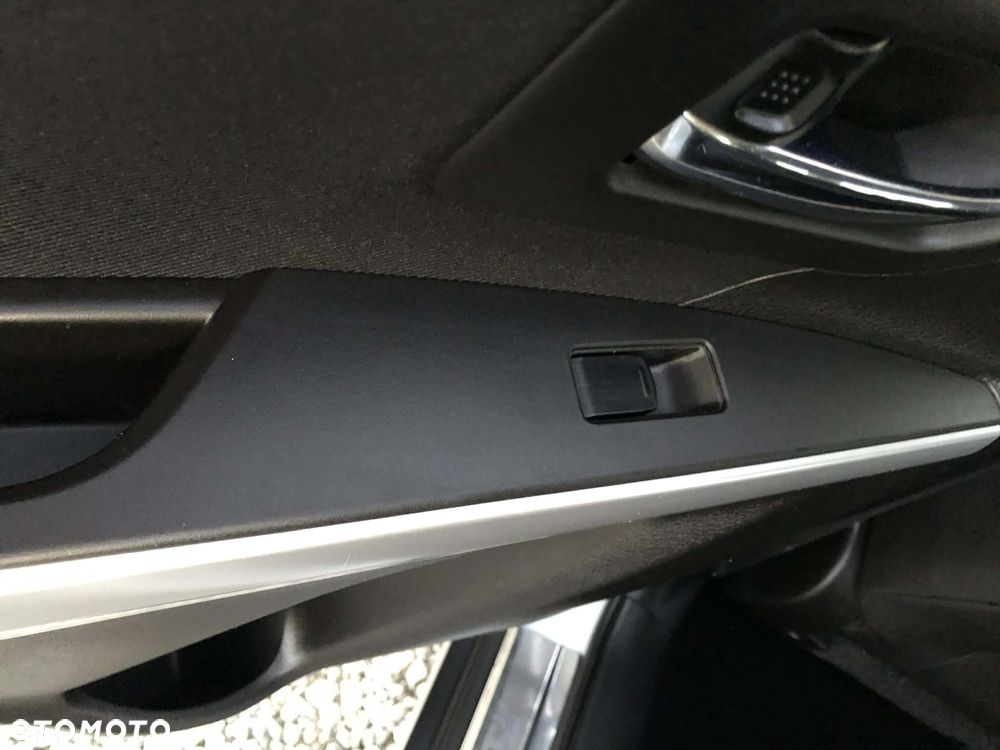 Suzuki SX4 1.6 Premium - 14