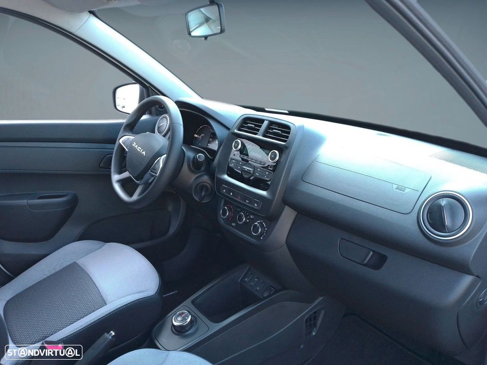 Dacia Spring - 12