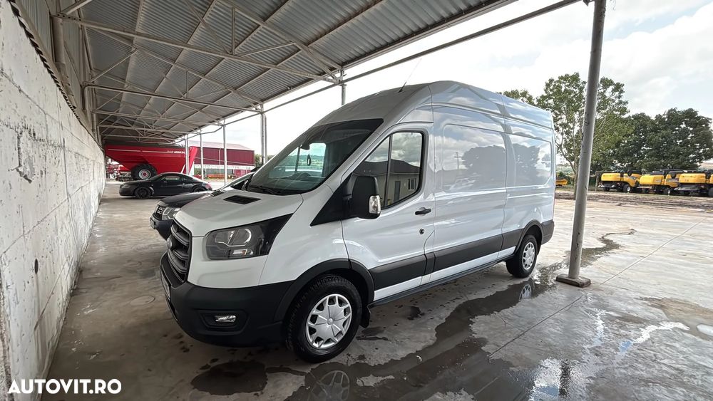 Ford Transit - 1