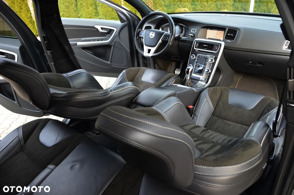 Volvo V60 D2 Drive-E R-Design Momentum - 5