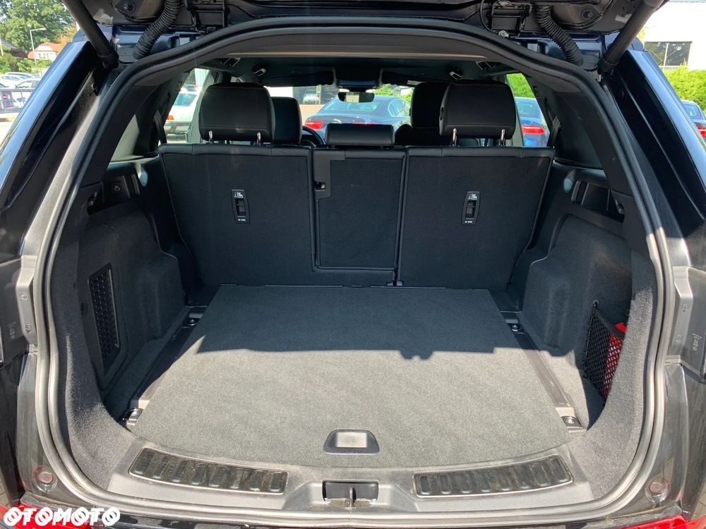 Land Rover Discovery Sport 2.0 D200 mHEV R-Dynamic SE - 20