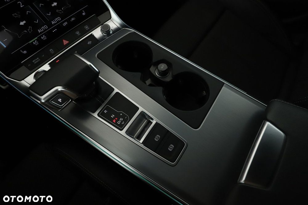 Audi A6 Avant - 18