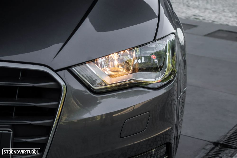 Audi A3 1.6 TDI Attraction - 8