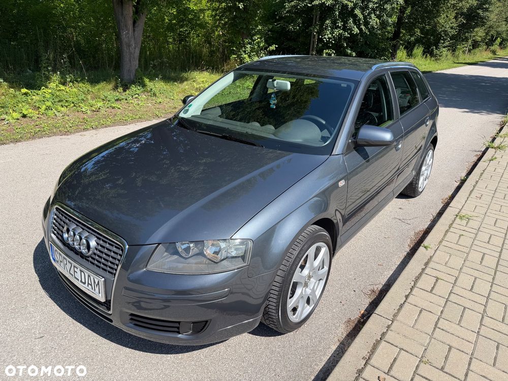 Audi A3 Sportback 1.6 Ambiente - 6