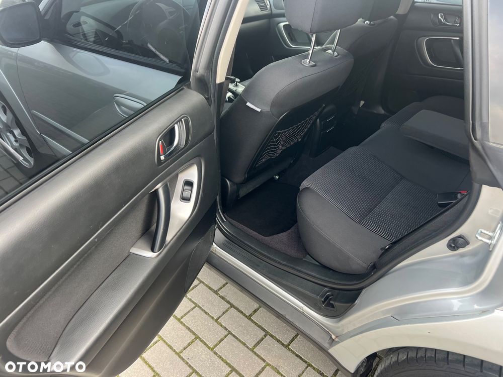 Subaru Outback Legacy 2.5i Comf AT - 16