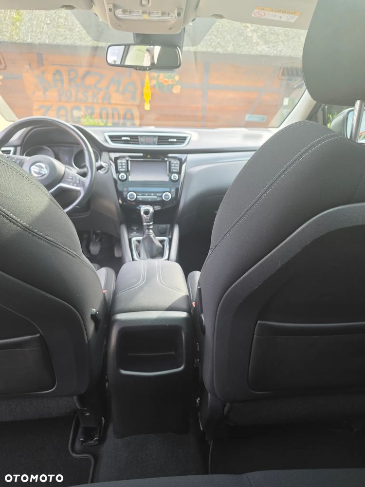 Nissan Qashqai 1.2 DIG-T N-Connecta EU6 - 28