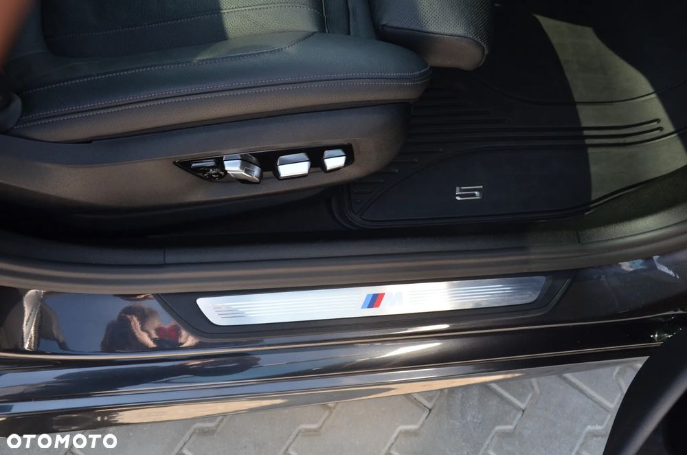 BMW Seria 5 520d Sport - 34