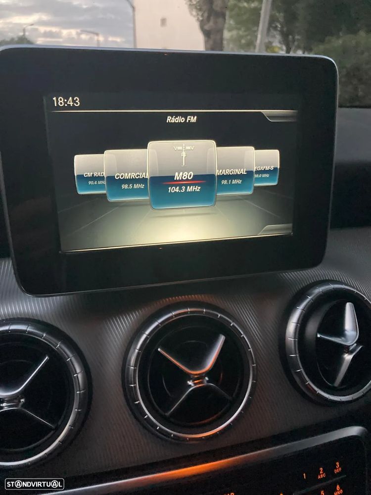 Mercedes-Benz CLA 200 d Shooting Brake - 20