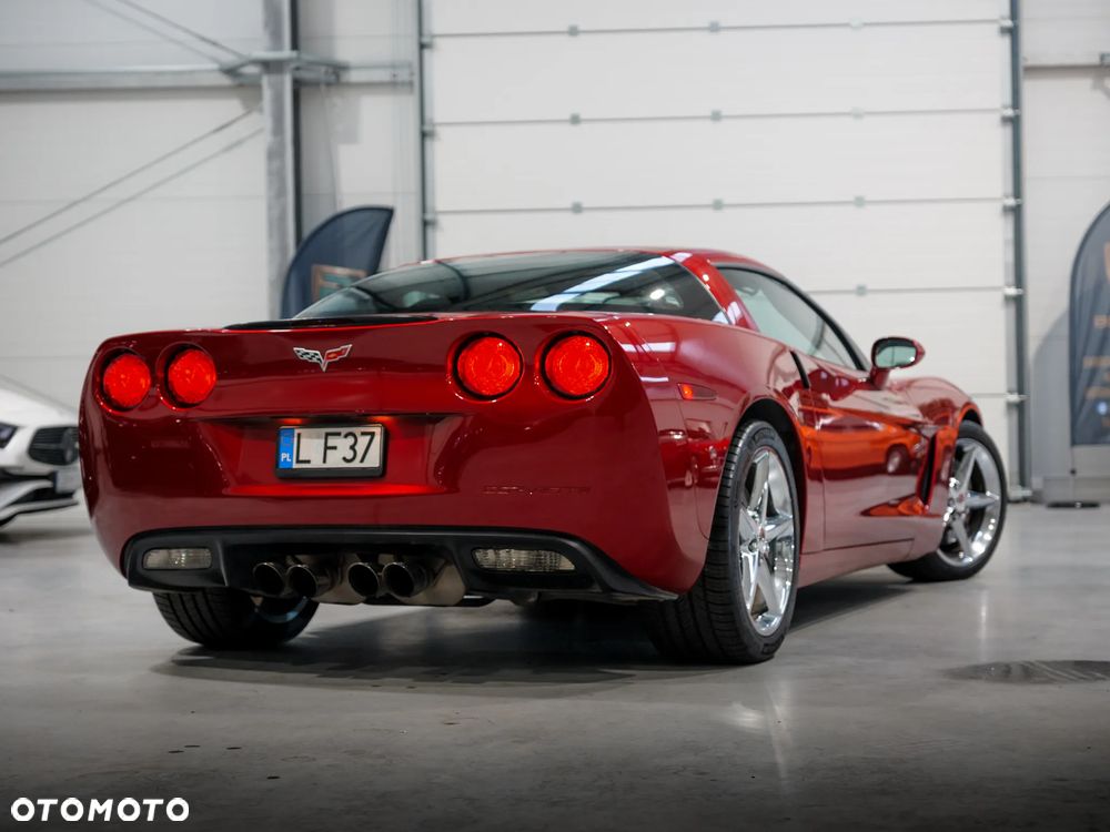 Chevrolet Corvette - 5