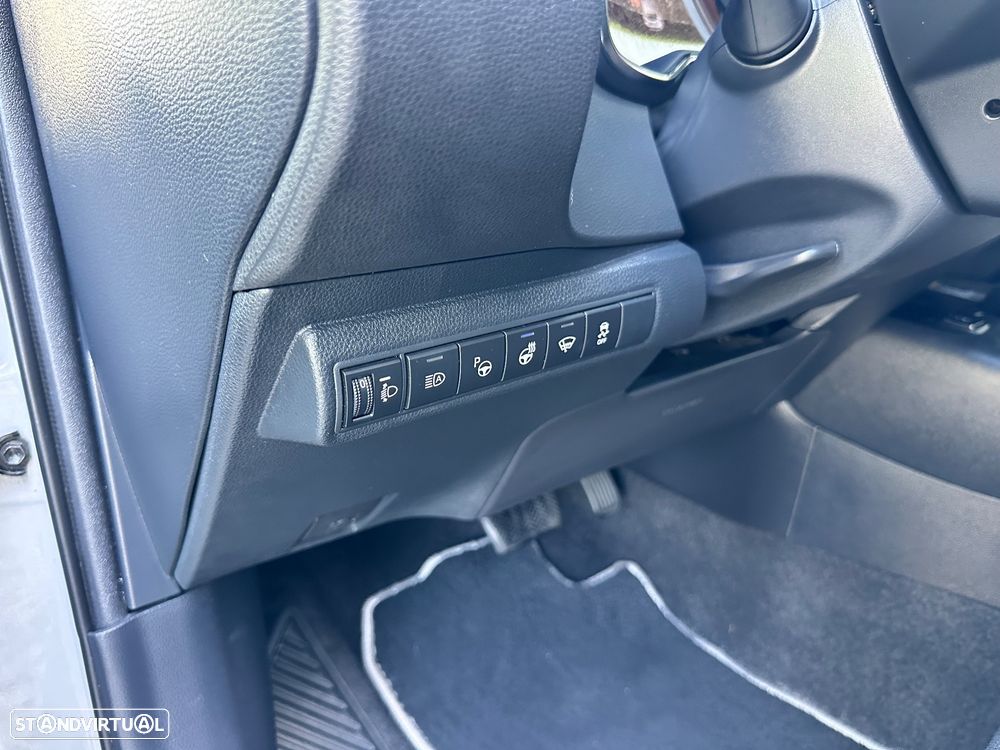 Toyota Corolla 1.8 Hybrid Square Collection - 53