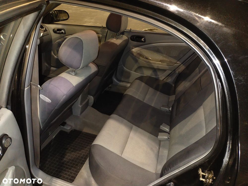 Chevrolet Lacetti 1.8 CDX - 9