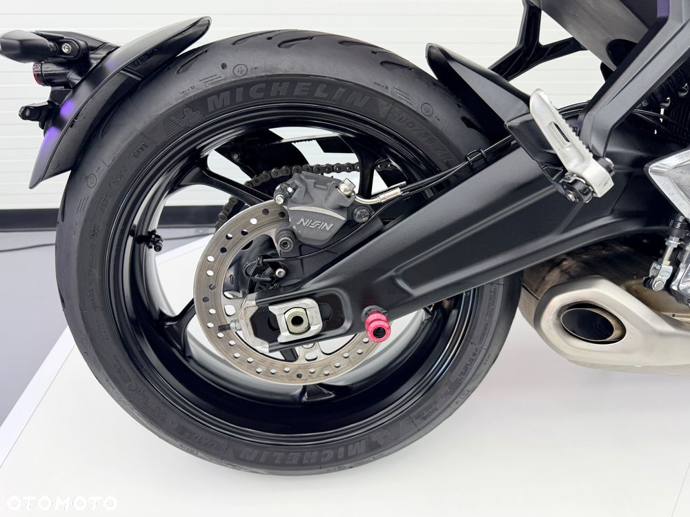 Triumph Trident - 27