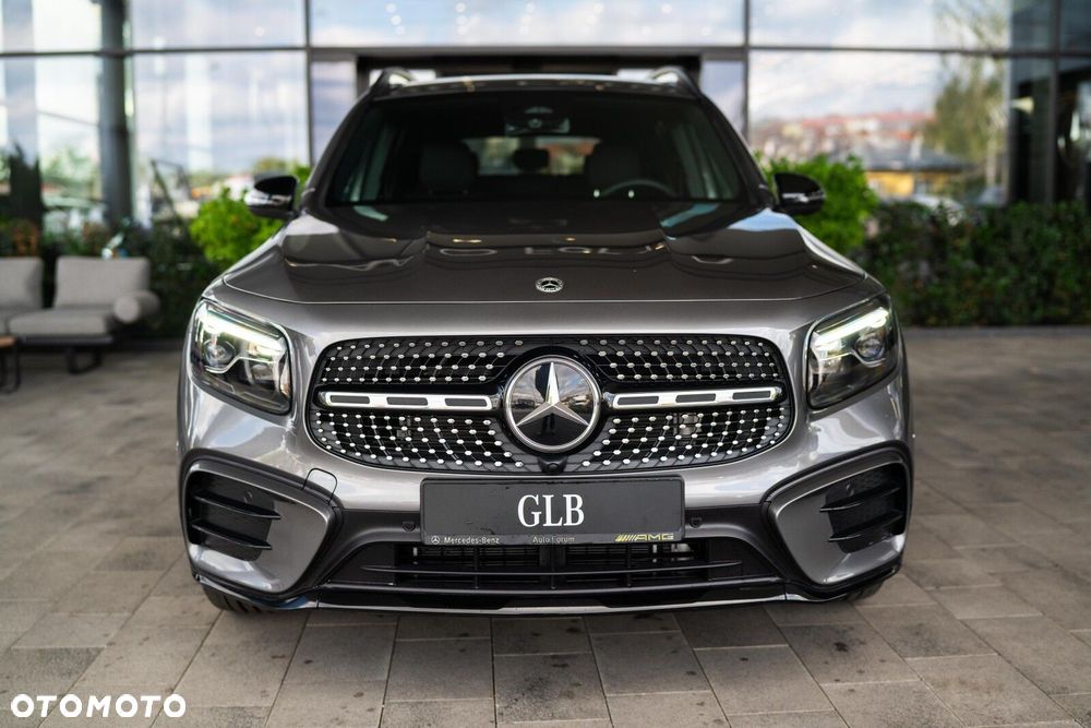 Mercedes-Benz GLB - 3